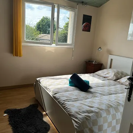 ベッド・アンド・ブレックファスト Ode Au Bassin ミオ