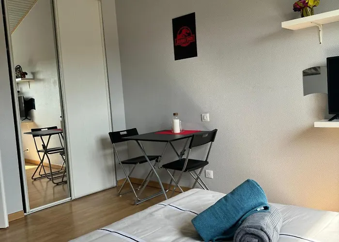 Ode Au Bassin 3* Mios