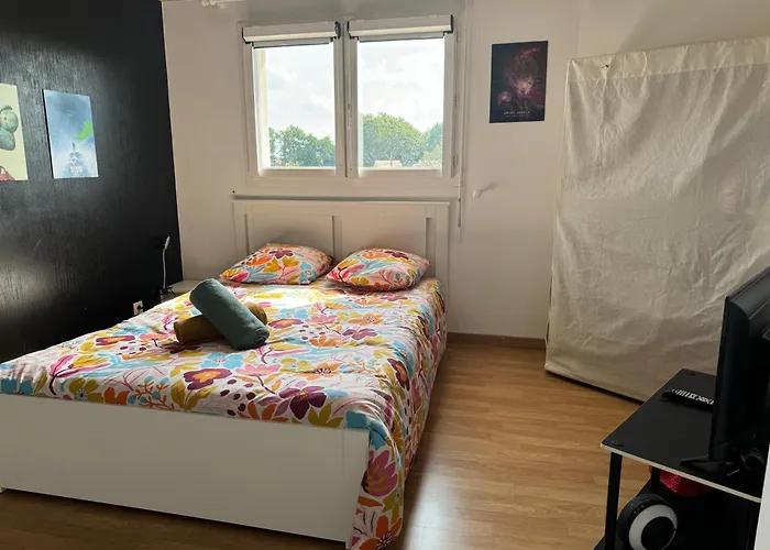 Ode Au Bassin 3* Mios